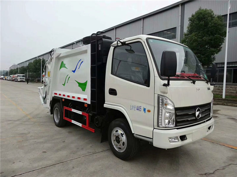 凱馬壓縮垃圾車(藍牌）