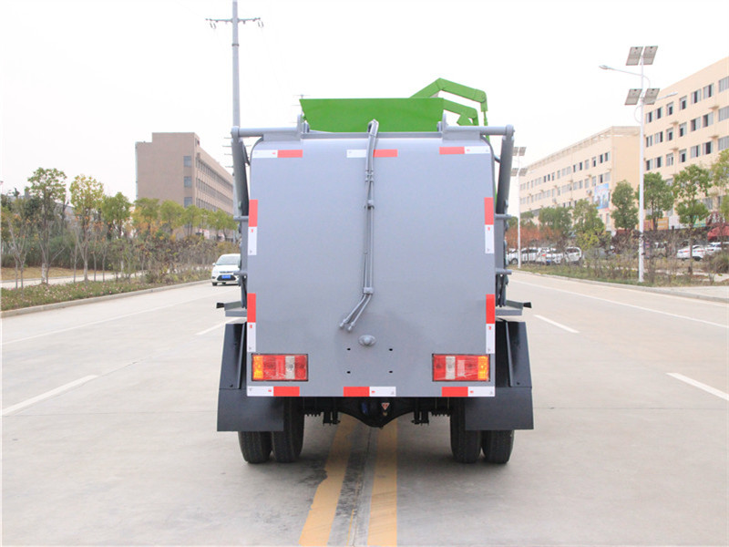 新款凱馬藍(lán)牌餐廚垃圾車