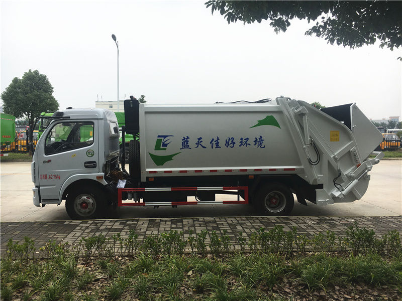東風(fēng)多利卡壓縮垃圾車（8方）