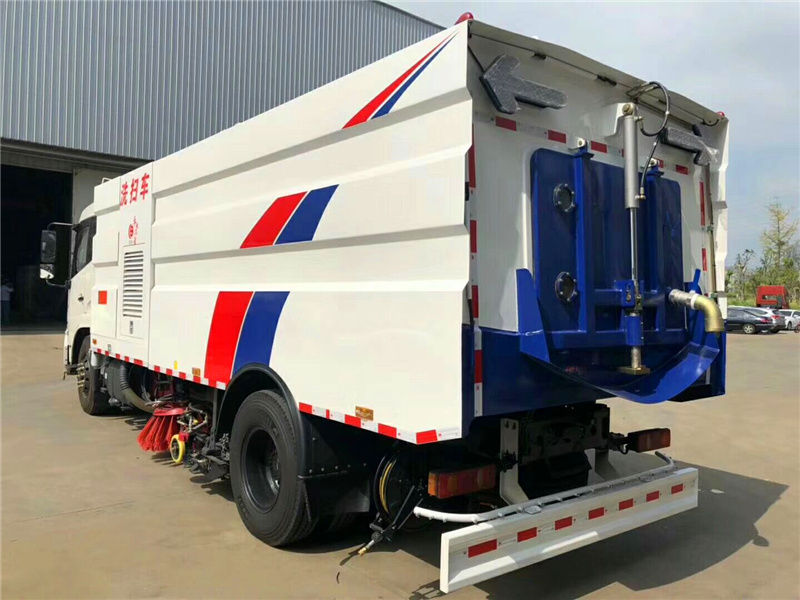東風(fēng)天錦洗掃車（8.5水/7塵）