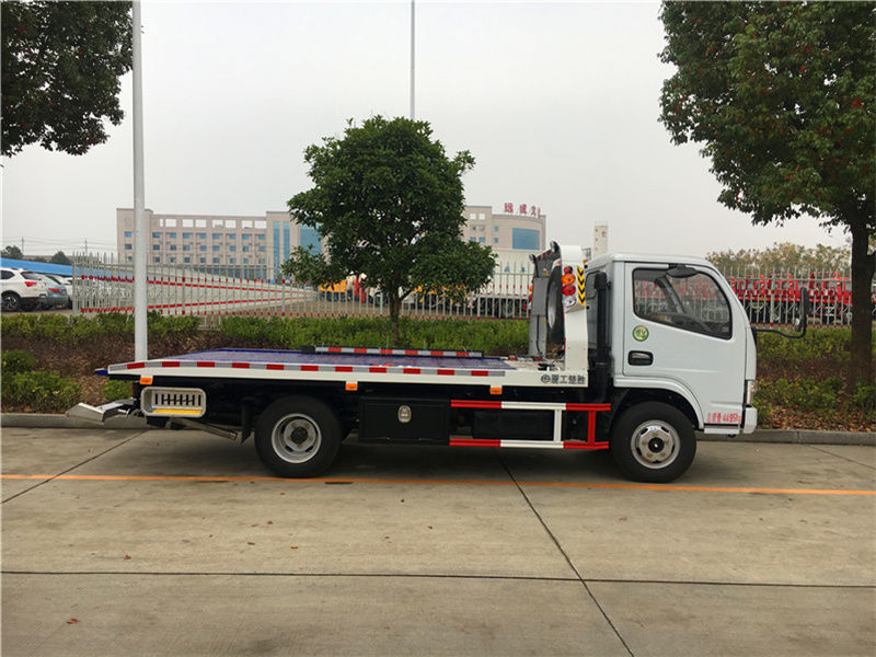 東風(fēng)小多利卡清障車