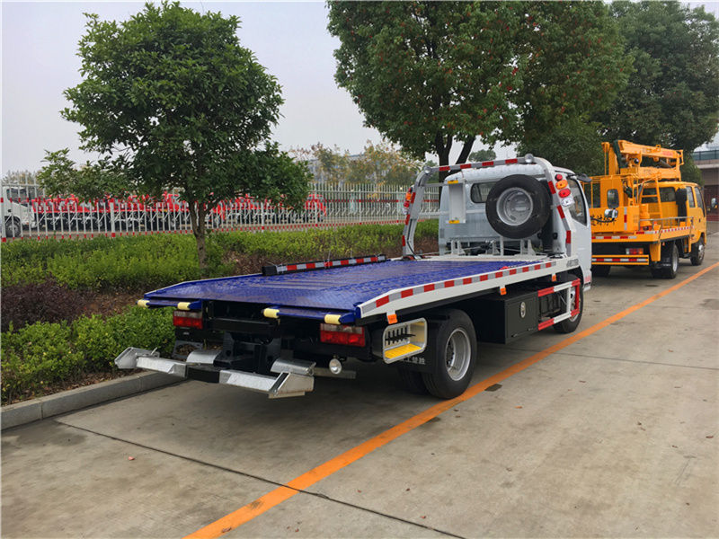 東風(fēng)小多利卡清障車