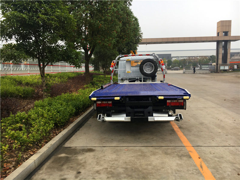 東風(fēng)小多利卡清障車