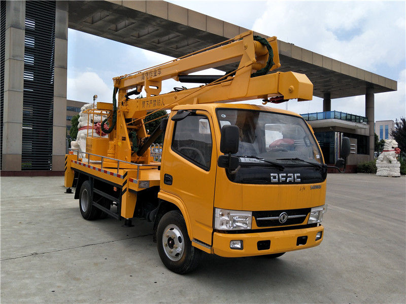 東風(fēng)多利卡12米高空作業(yè)車