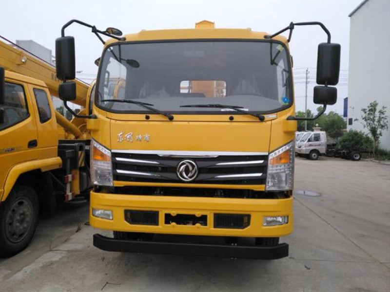 東風(fēng)特商新飛工6.3噸隨車吊