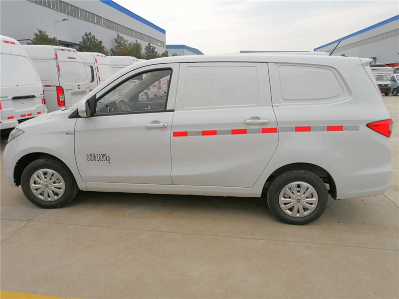 福田IX5面包冷藏車(chē)