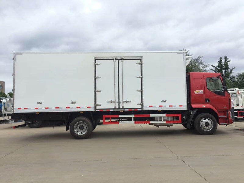 東風(fēng)柳汽冷藏車（7.5米）