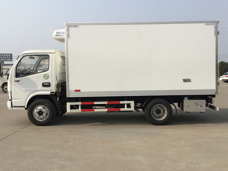 東風(fēng)小多利卡冷藏車(chē)（4米）