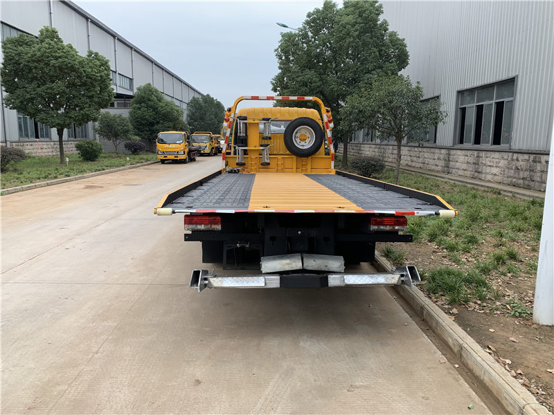 東風(fēng)凱普特3噸清障車(chē)