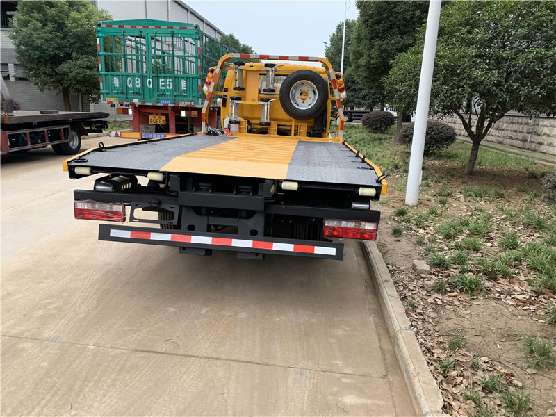 江鈴藍(lán)牌清障車