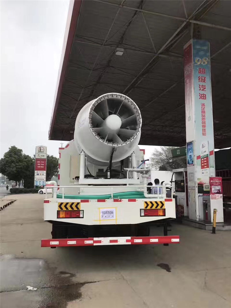 東風(fēng)天龍抑塵車（15-18噸）