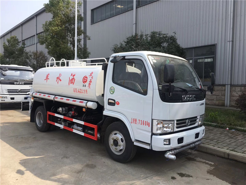 東風(fēng)藍牌灑水車（2噸）