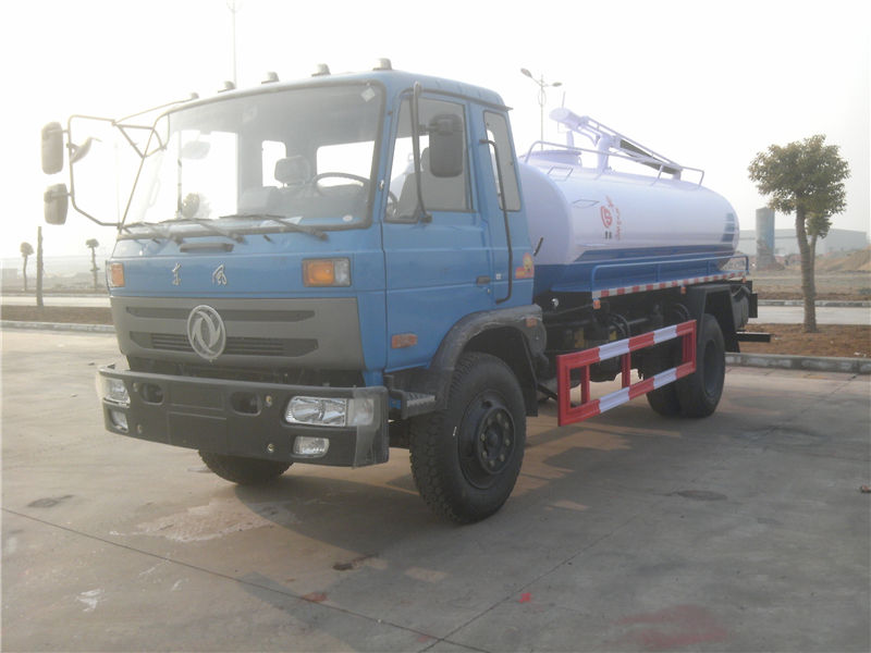 東風(fēng)153吸糞車（10-12噸）