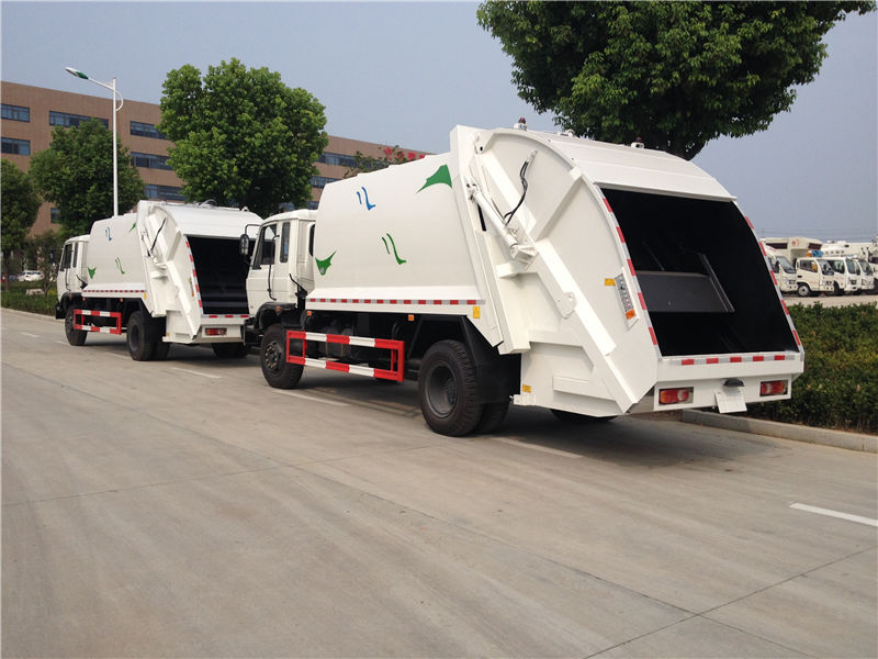 東風(fēng)153壓縮垃圾車（10方-12方）