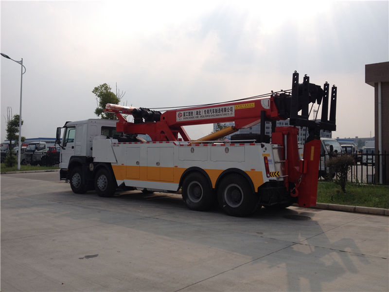 重汽豪沃清障車(chē)（40噸旋轉(zhuǎn)吊）