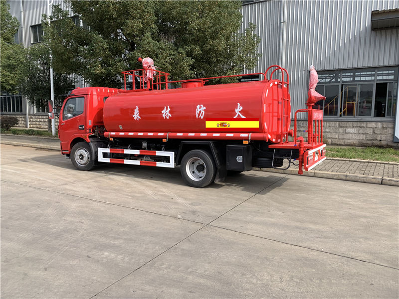 東風(fēng)多利卡消防灑水車(chē)（6-8噸）