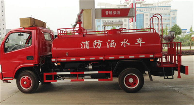 東風多利卡消防灑水車（3-5噸）