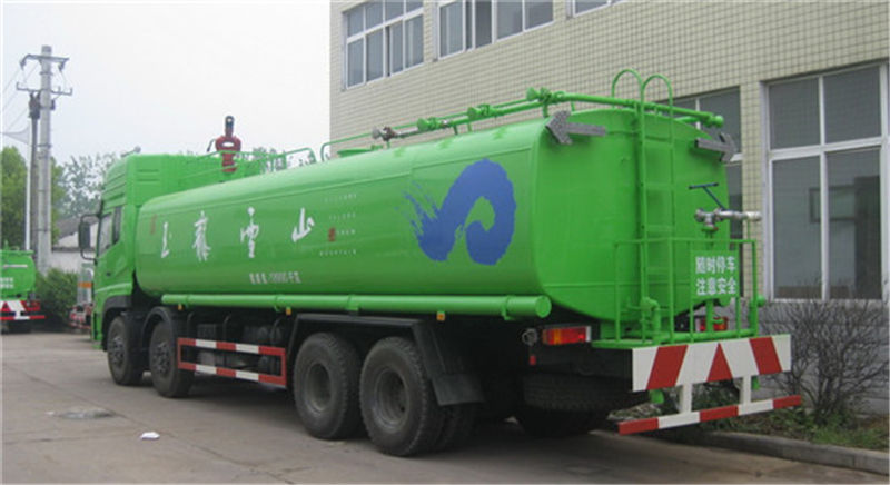 東風(fēng)天龍消防灑水車（20-25噸）