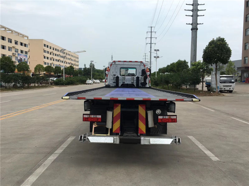 東風D9 8噸平板清障車