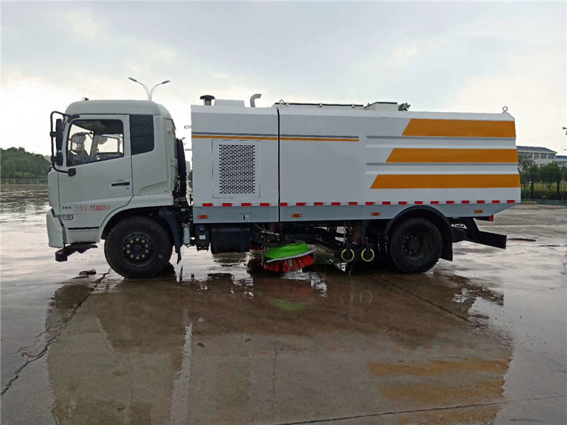 東風天錦洗掃車（8水/7塵）