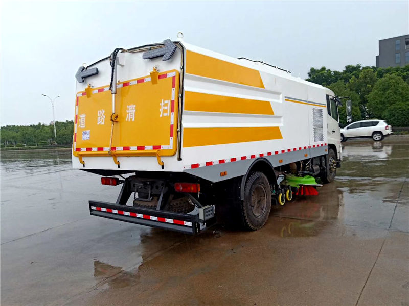 東風天錦洗掃車（8水/7塵）
