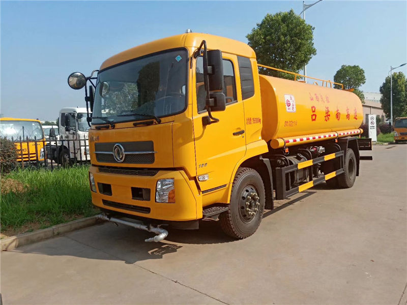 東風(fēng)天錦灑水車（15噸）