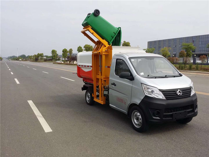 小長安掛桶垃圾車（2-3方）