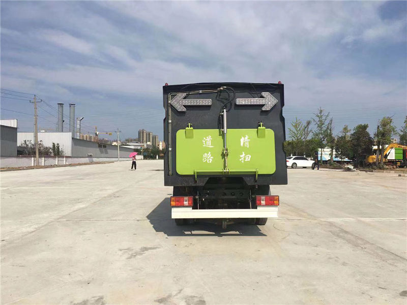 福田掃路車（2噸藍牌）