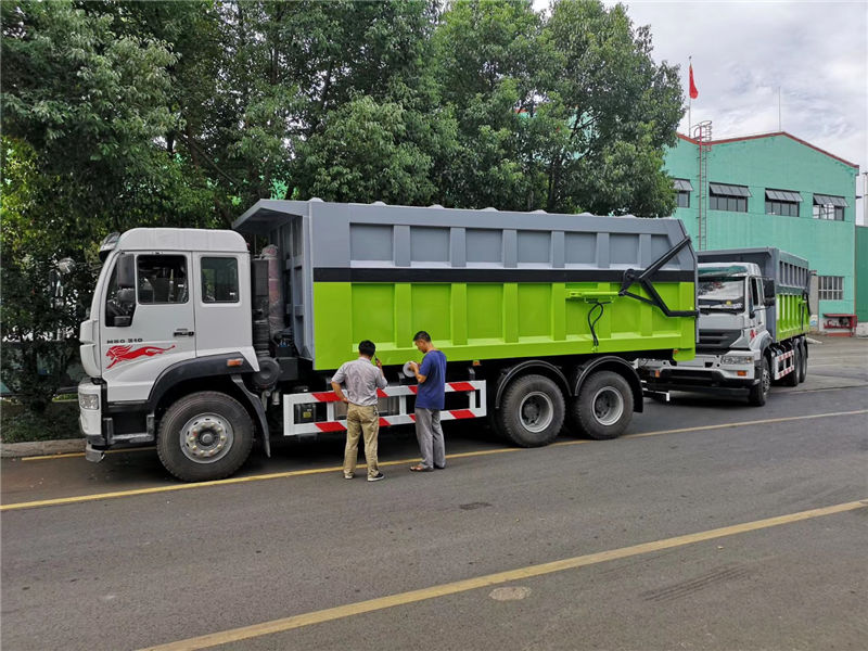 重汽斯太爾王對接垃圾車（20-25方）