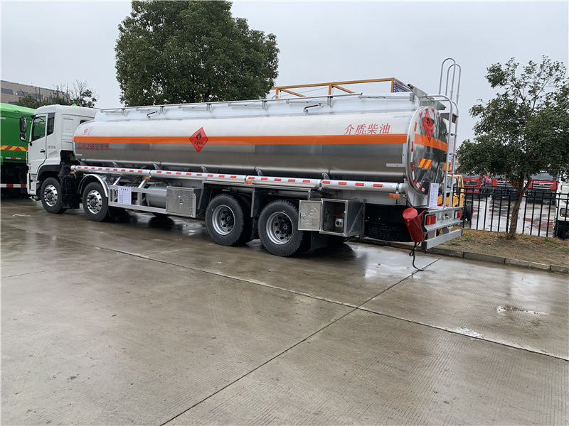 東風(fēng)天龍鋁合金油罐車(chē)（25噸柴油）