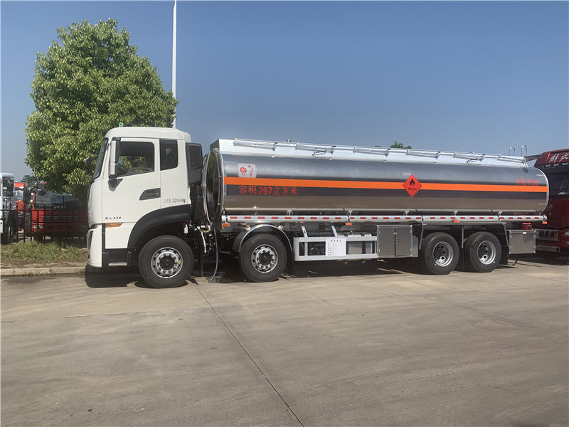 東風(fēng)天龍國(guó)六鋁合金油罐車（30方）