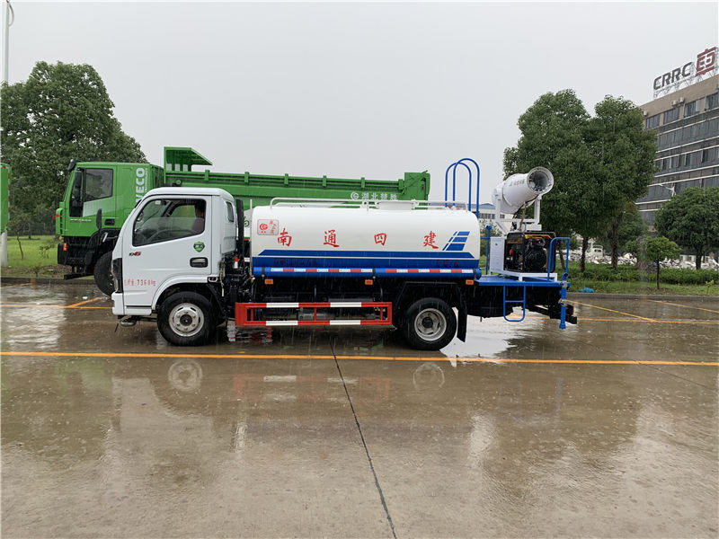 東風(fēng)多利卡霧炮車（國六3-5噸）