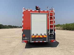 前四后八水罐消防車(chē)